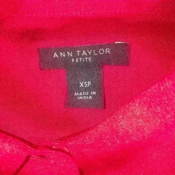 Ann Taylor Red Silky button up Sixe XSP Gorgeous Exc Con - Picture 8 of 15